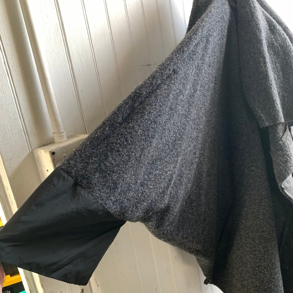 Luukaa Gray Wool Draped Dolman Sleeve Swing Style Jacket Coat US 10 Snap Close - Picture 3 of 16